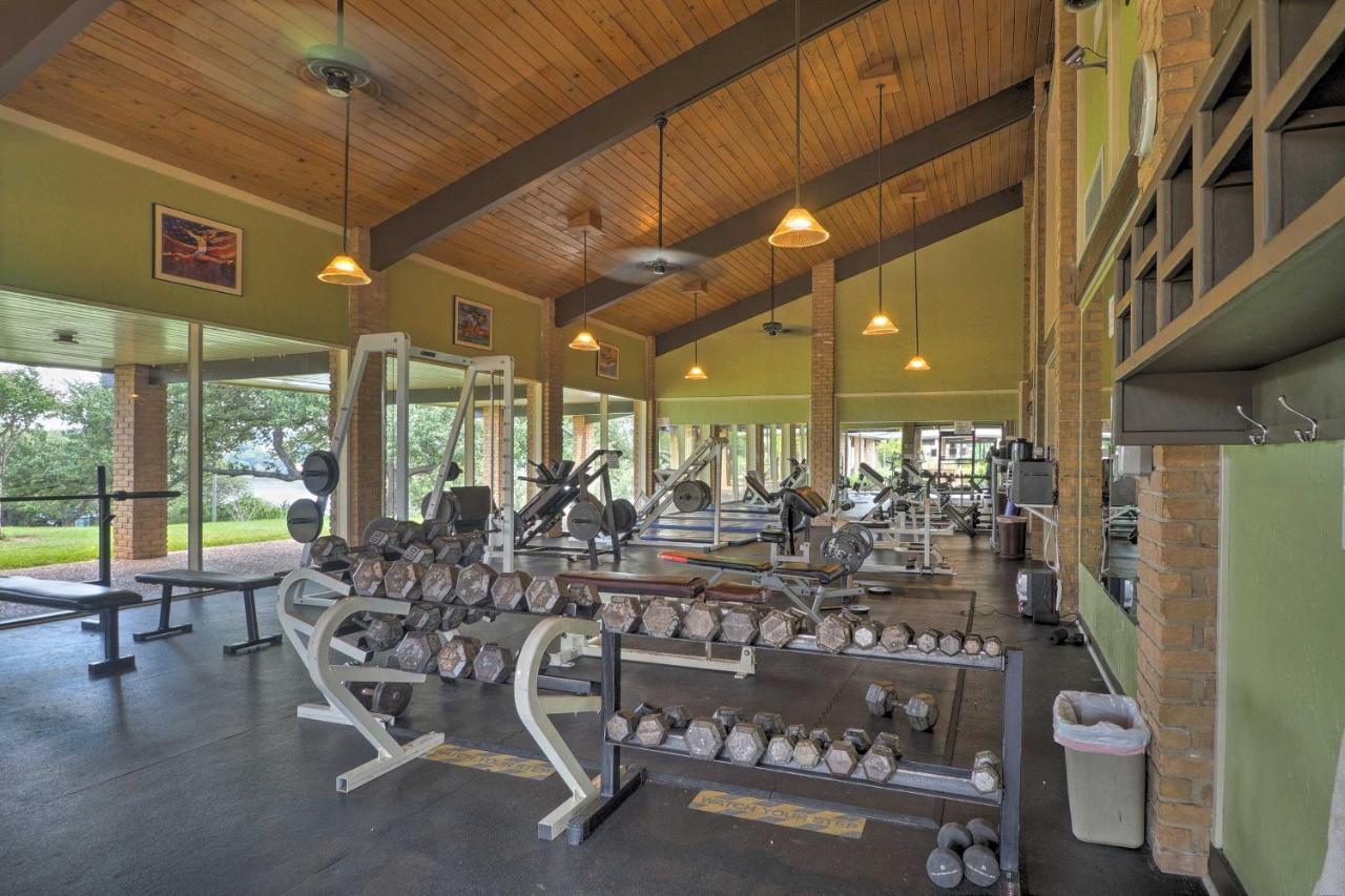 Waterfront Lake Travis Home With Pool Access! Point Venture ภายนอก รูปภาพ