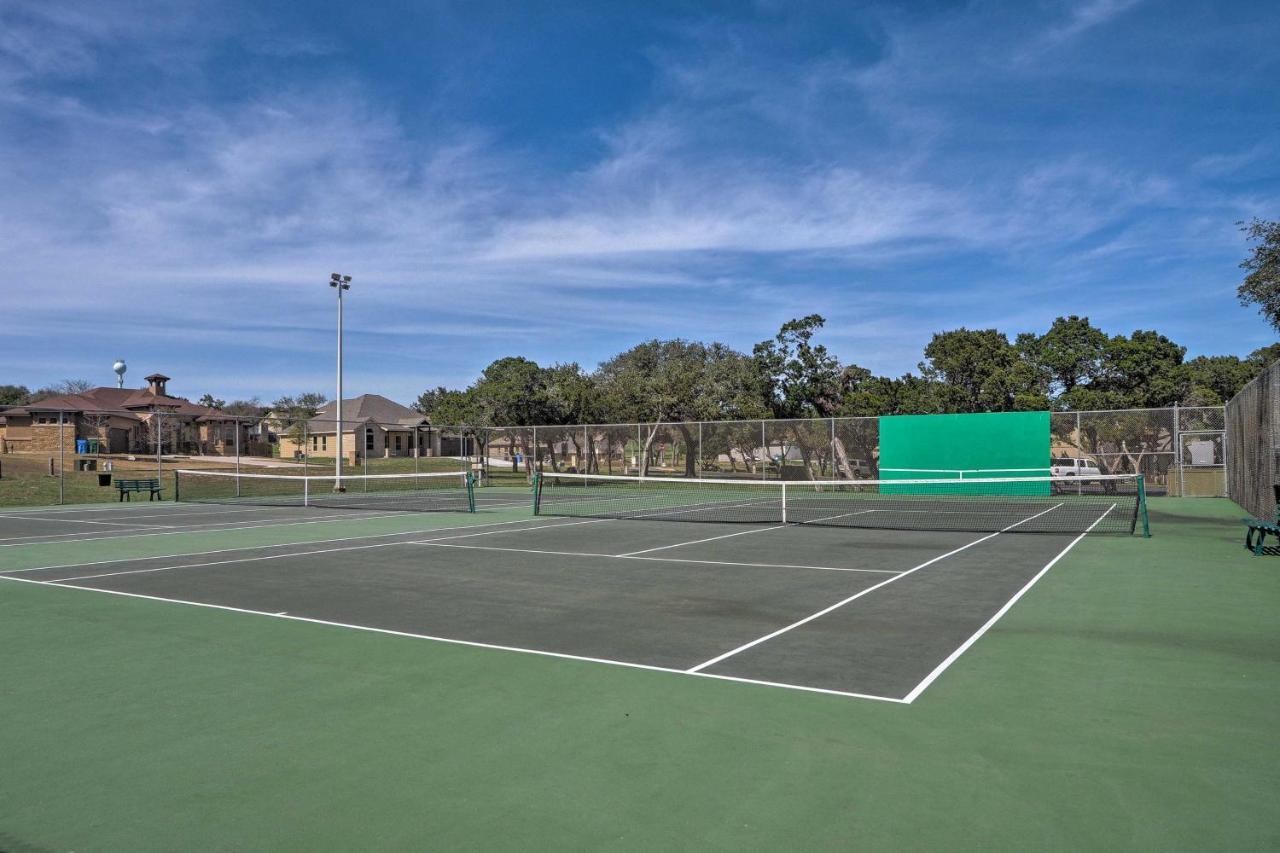 Waterfront Lake Travis Home With Pool Access! Point Venture ภายนอก รูปภาพ